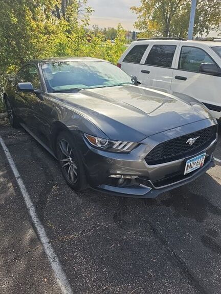 2015 FORD Mustang