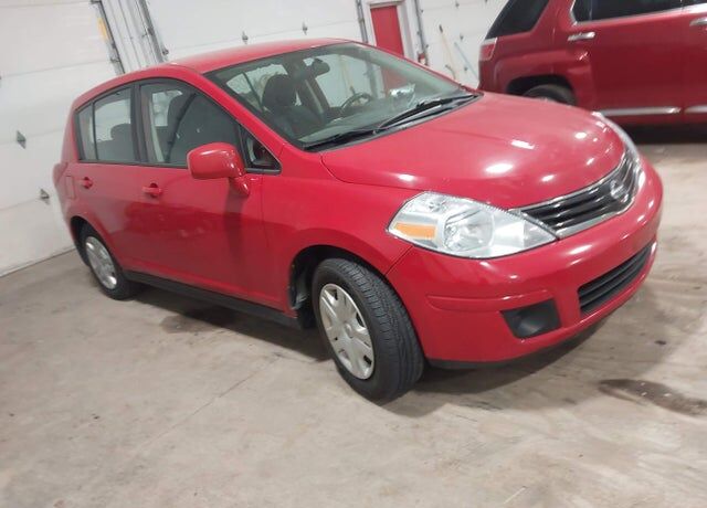 2010 NISSAN Versa