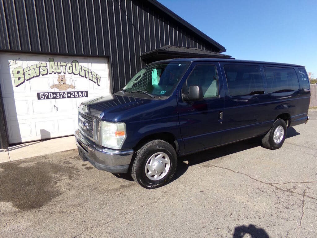 2010 FORD E-350