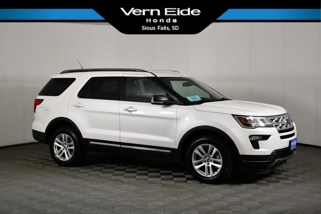 2019 FORD Explorer