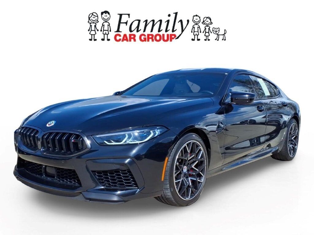 2023 BMW M8