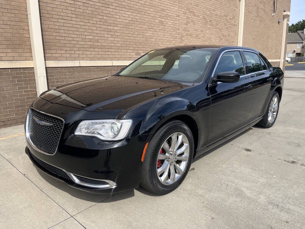 2018 CHRYSLER 300