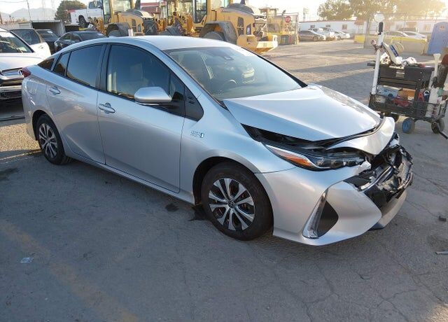 2021 TOYOTA Prius