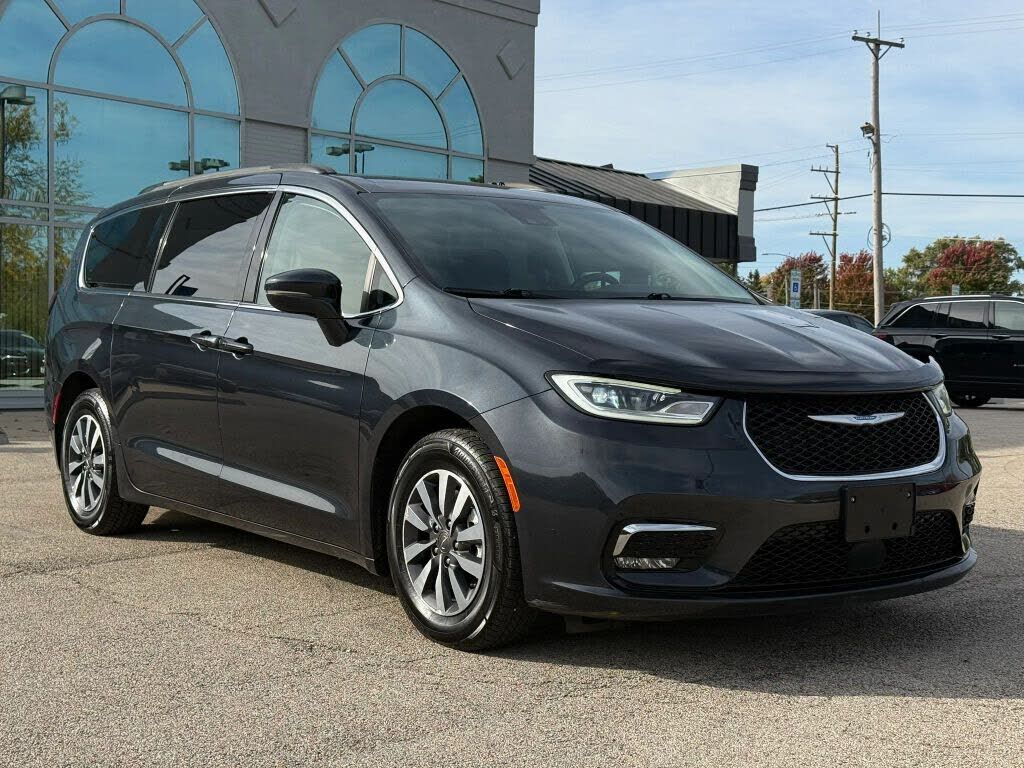 2021 CHRYSLER Pacifica
