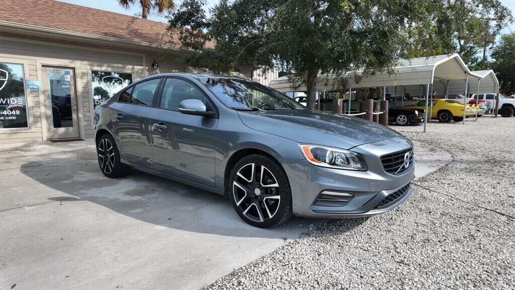 2018 VOLVO S60