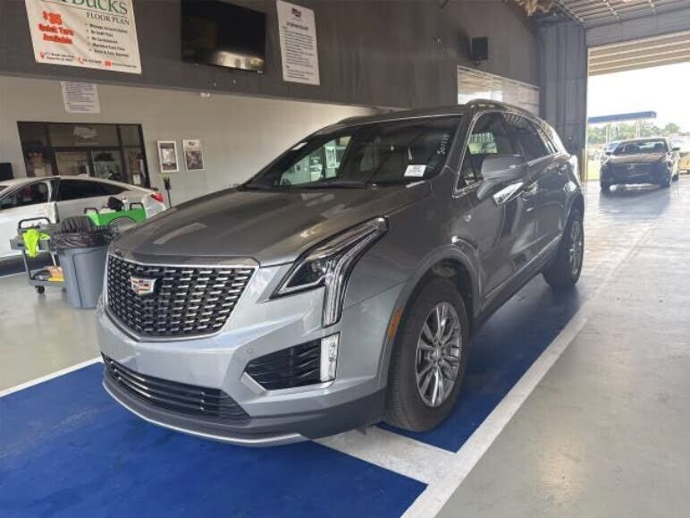 2023 CADILLAC XT5
