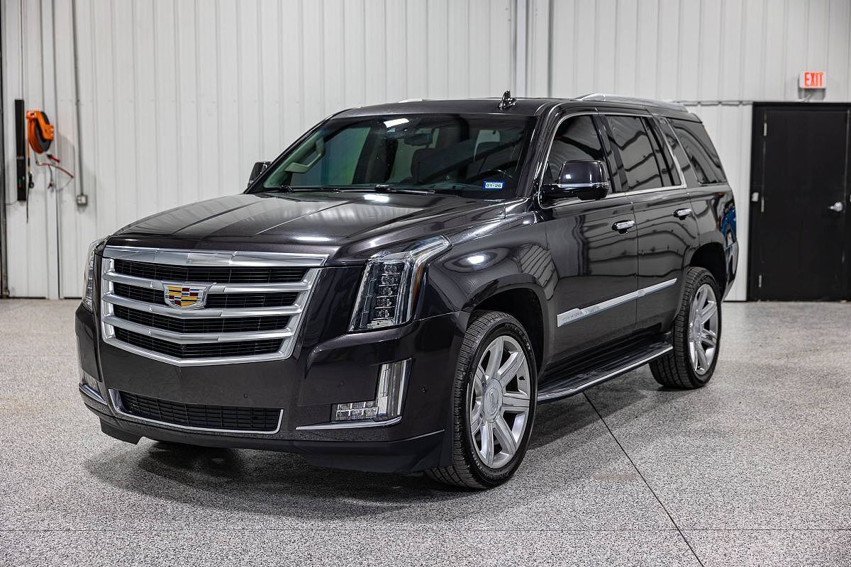 2017 CADILLAC Escalade