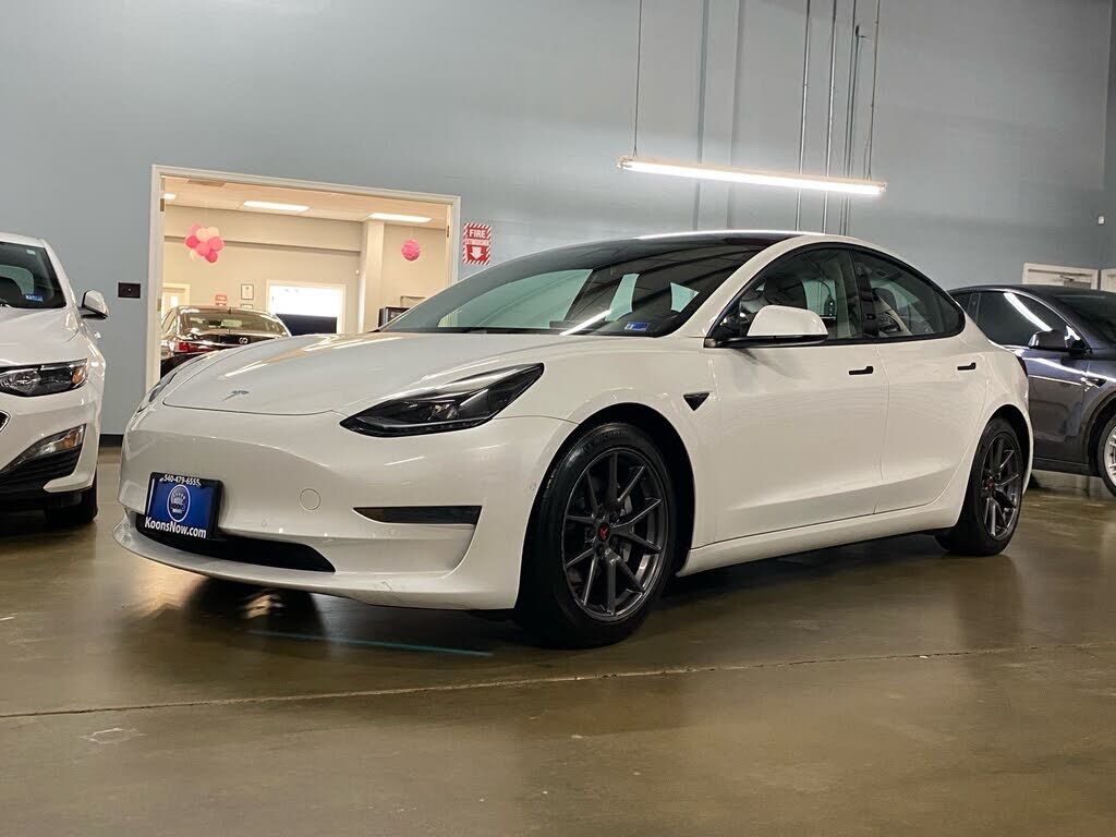 2021 TESLA Model 3