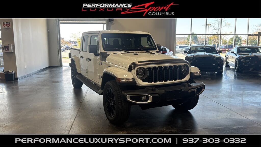 2025 JEEP Gladiator