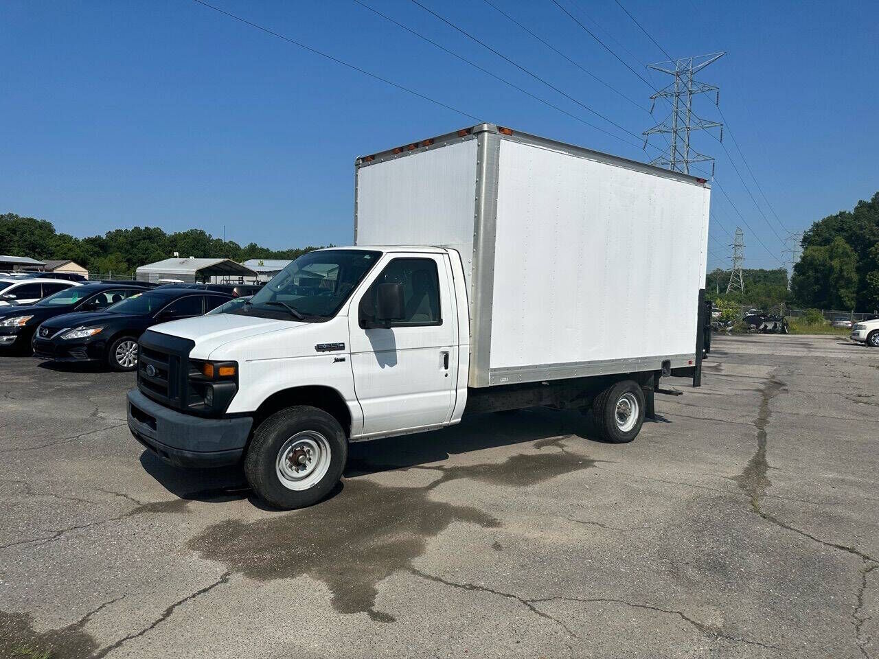 2012 FORD E-350