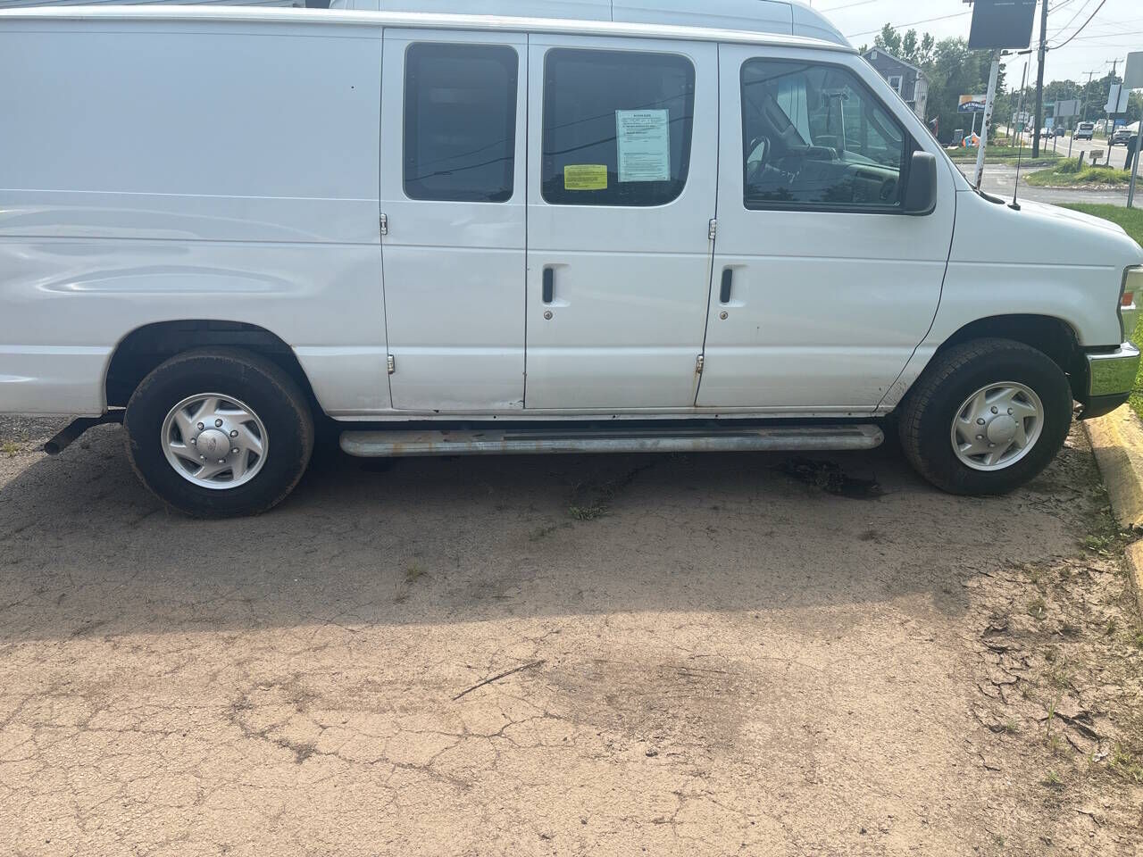 2009 FORD E-250