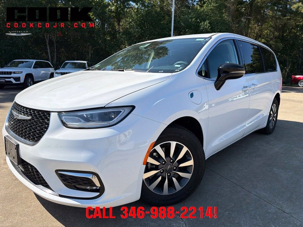 2024 CHRYSLER Pacifica