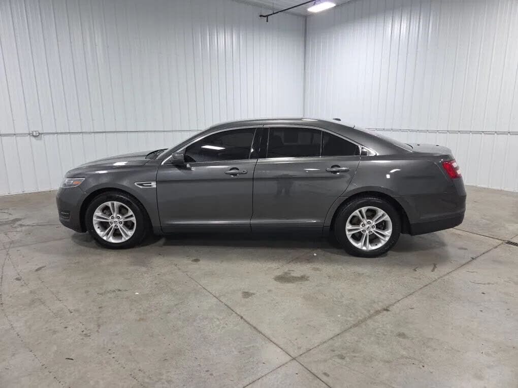 2019 FORD Taurus