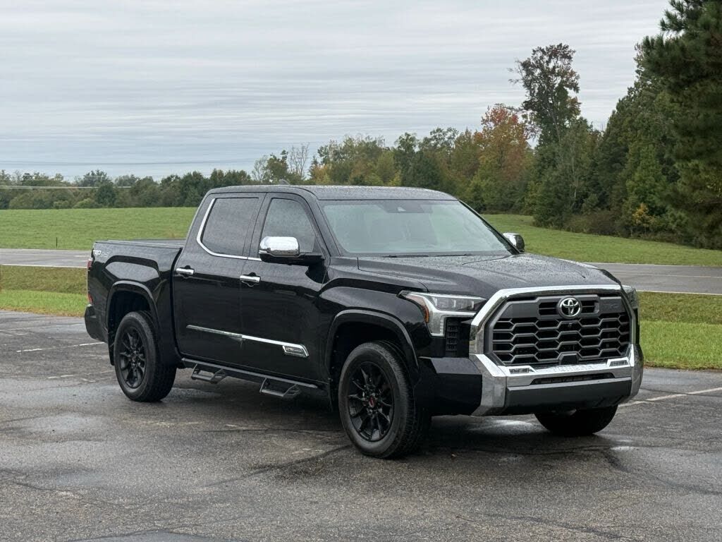 2023 TOYOTA Tundra