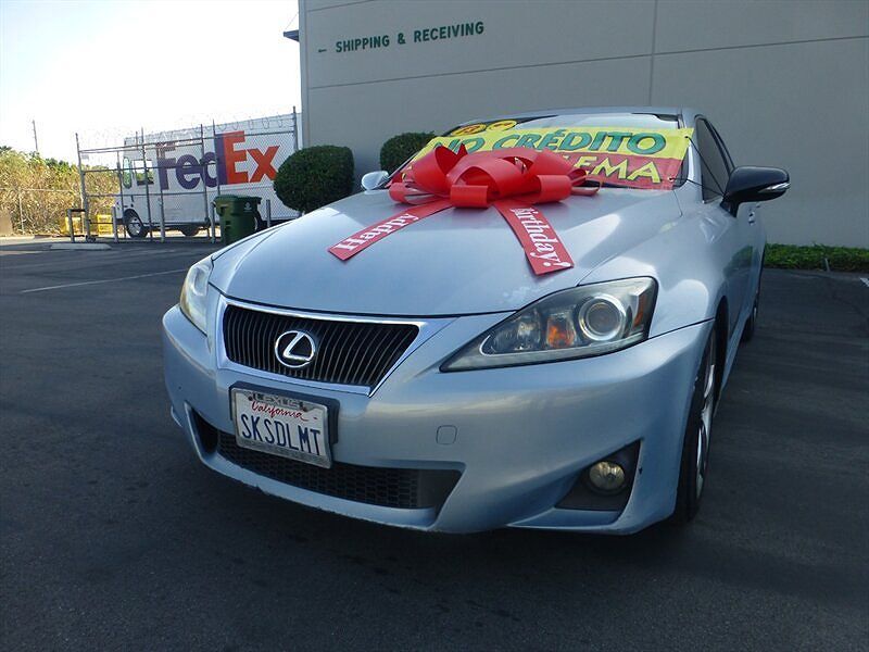 2013 LEXUS IS