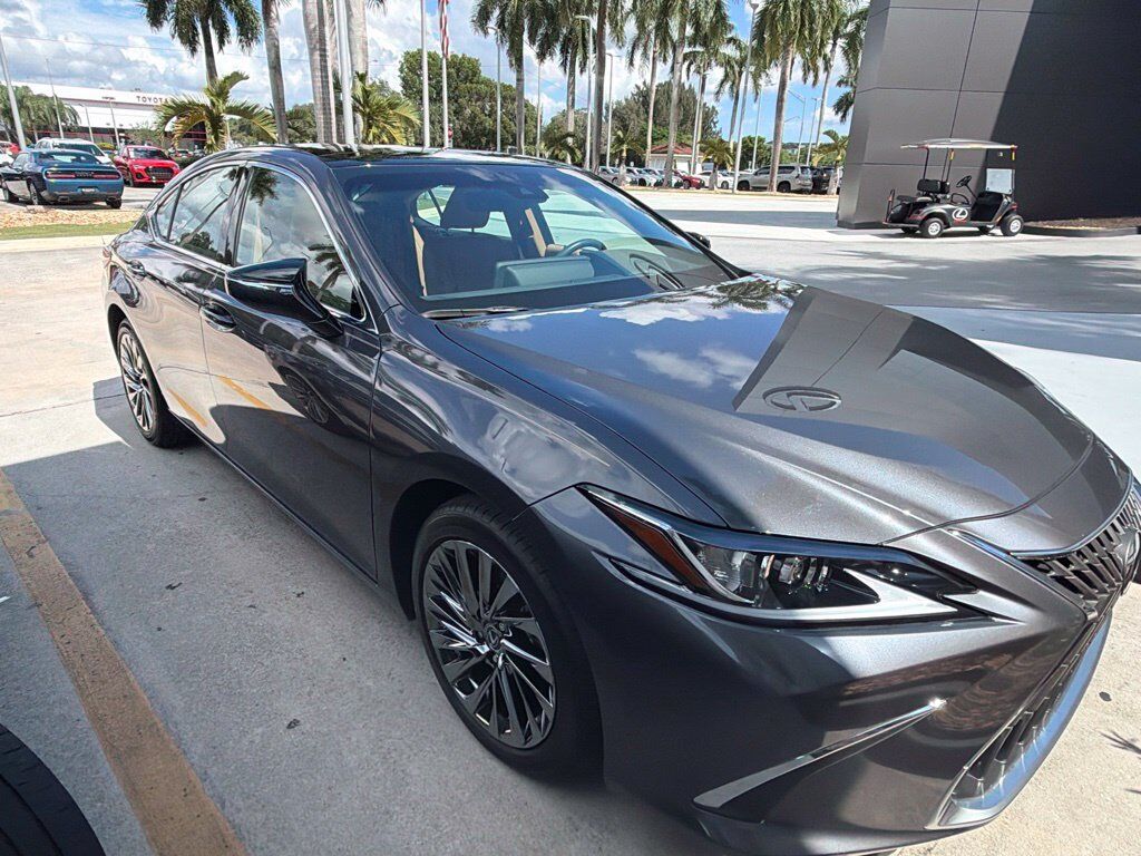 2024 Lexus ES