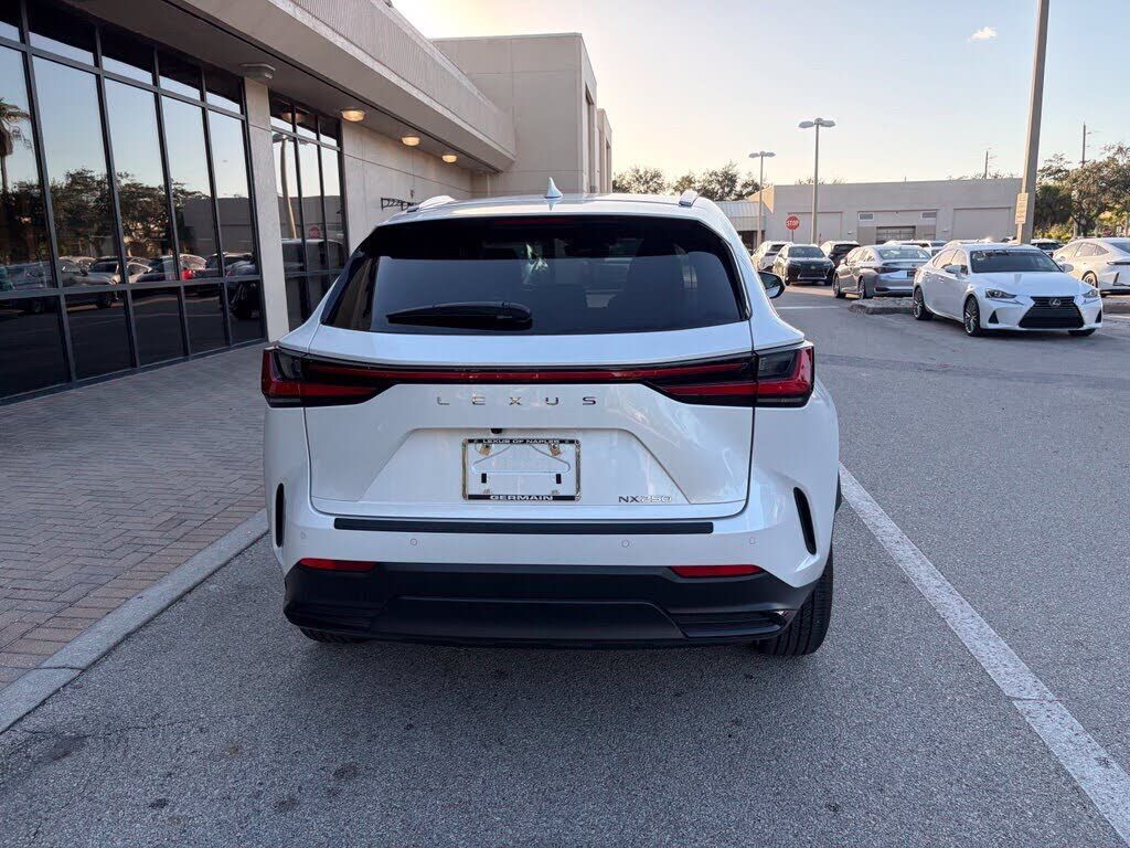 2024 Lexus NX