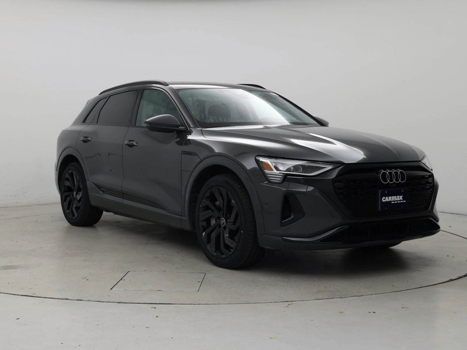2024 Audi Q8